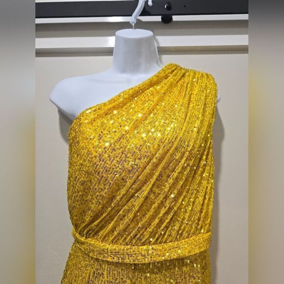 Mac Duggal 26694 Sequined Ruched One Shoulder Gown NWOT size 4 Yellow - Picture 6 of 7